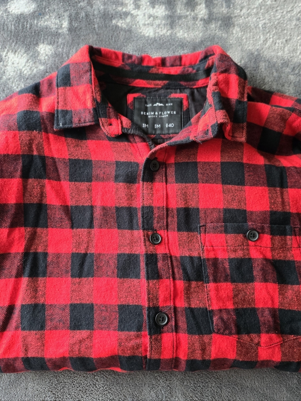 Denim & Flower Red and Black Buffalo Plaid Button-Up Shirt Size Medium